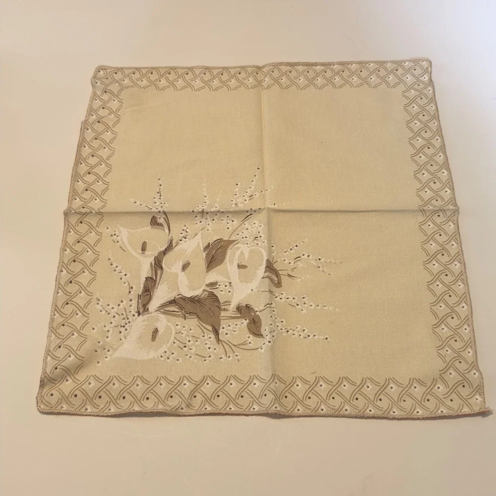 Vintage Calla Lily Floral Cloth Napkins Set of 8 Cream Tan Lattice Border 16x16